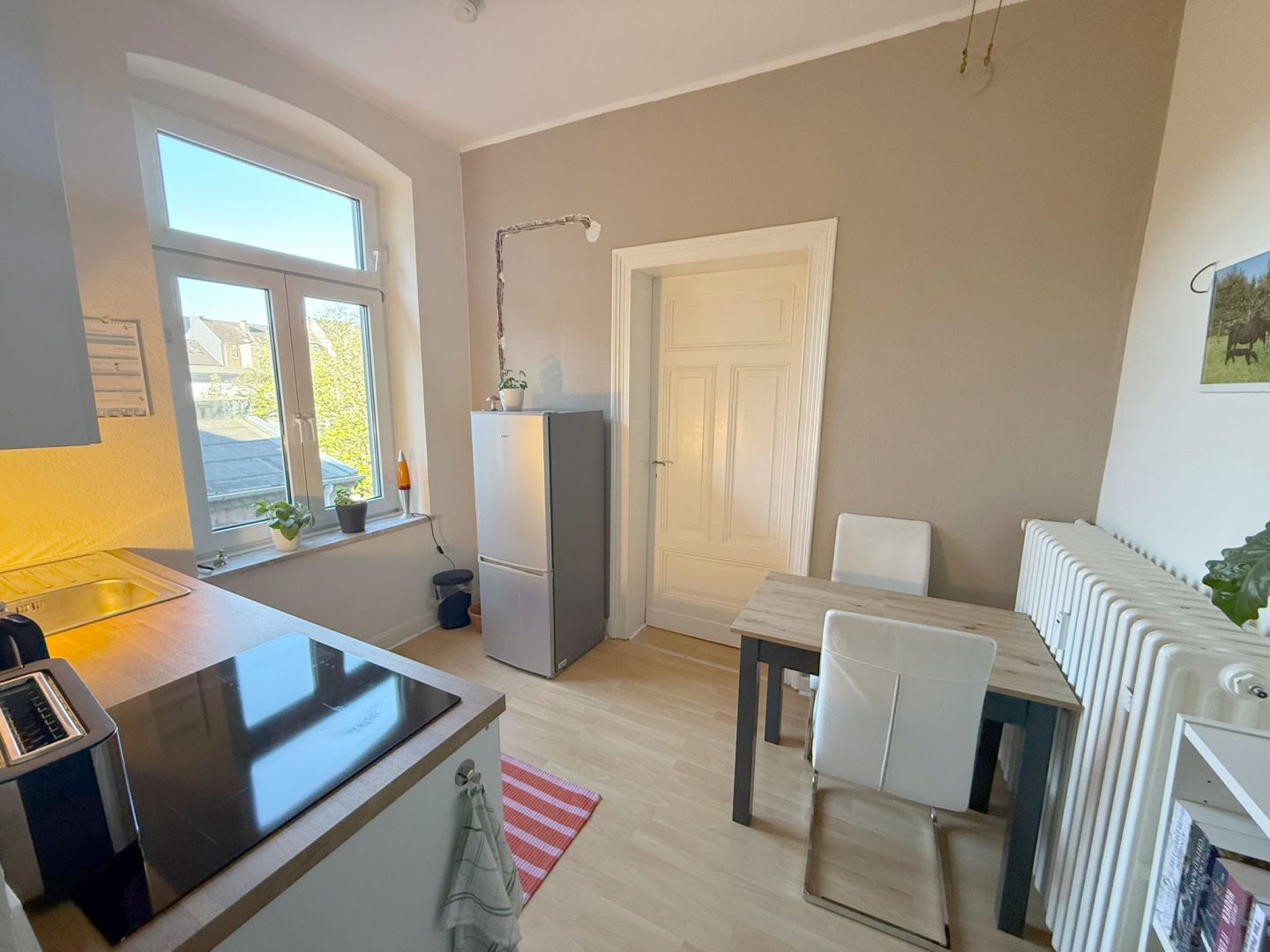 Ansicht 9 von: Reserviert! Im Herzen von Neuss: Helles Apartment mit Duschbad im charmanten Altbau in der Neusser Innenstadt